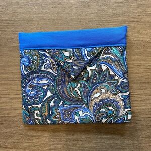 Paisley Snappy Bag, Handmade, Blue/Beige/White.